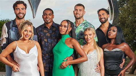 The Love Island Series 10 Couples Who Are Still。